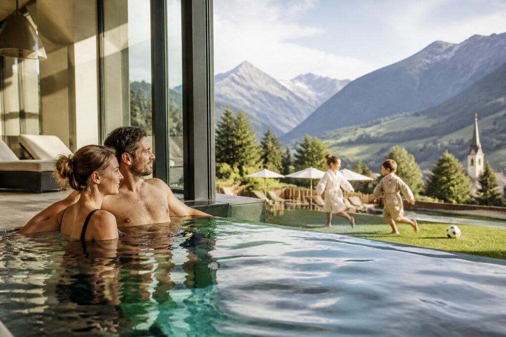 Familienwellness in Südtirol: Wenn Eltern Ruhe brauchen und Kinder Programm